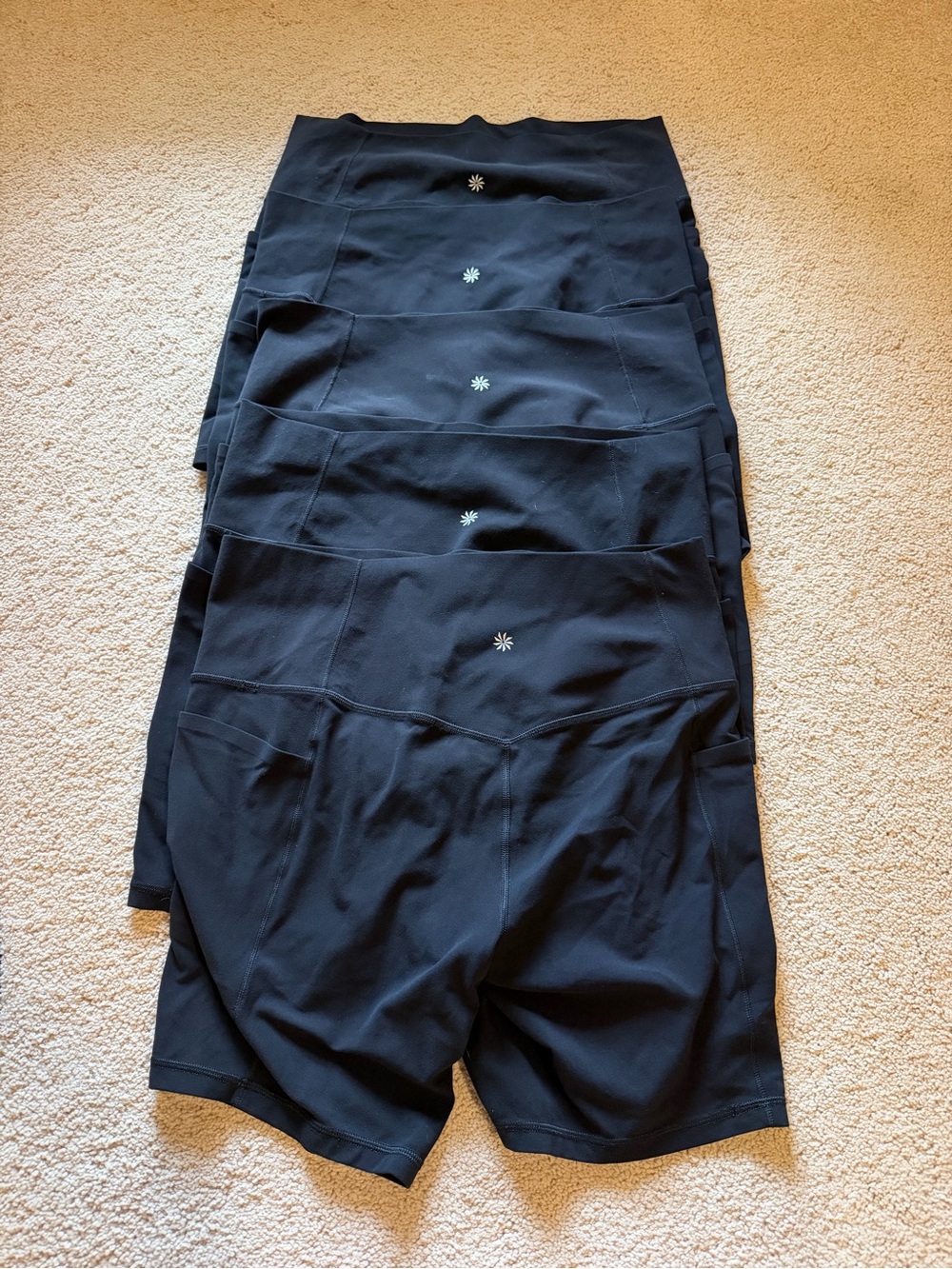Athleta Salutation Stash 7” Biker Shorts Large